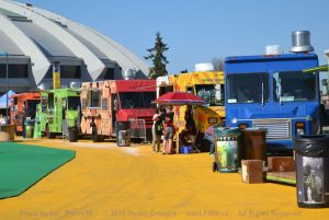Montreal Food Trucks - First Fridays 2016